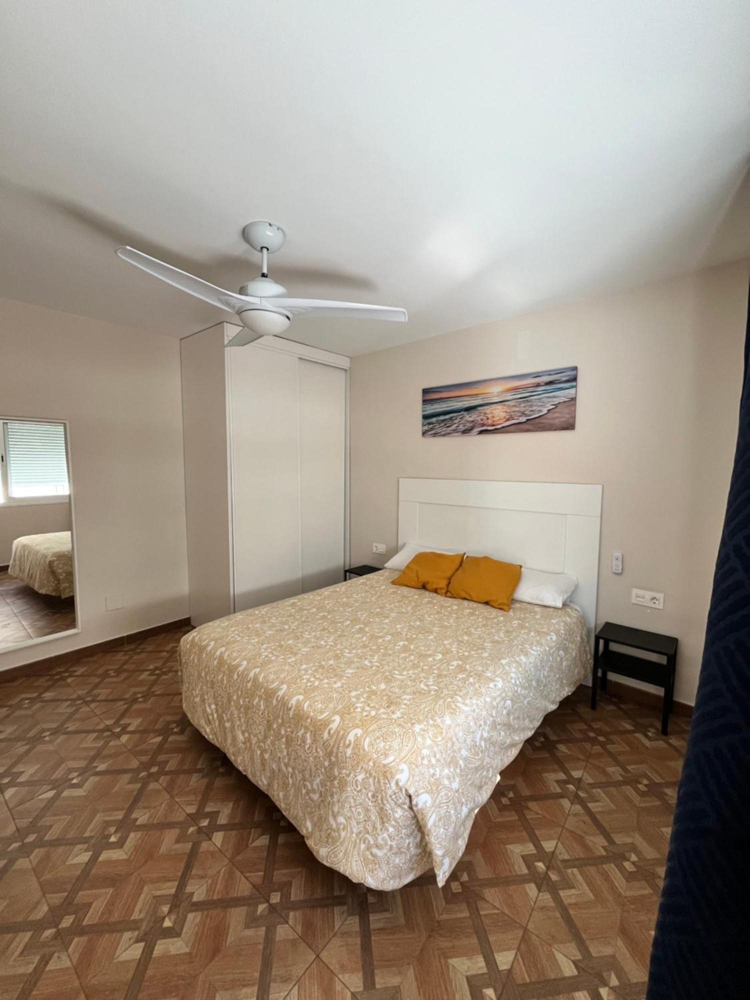 Apartamentos Mareabeach 托雷莫利诺斯 外观 照片